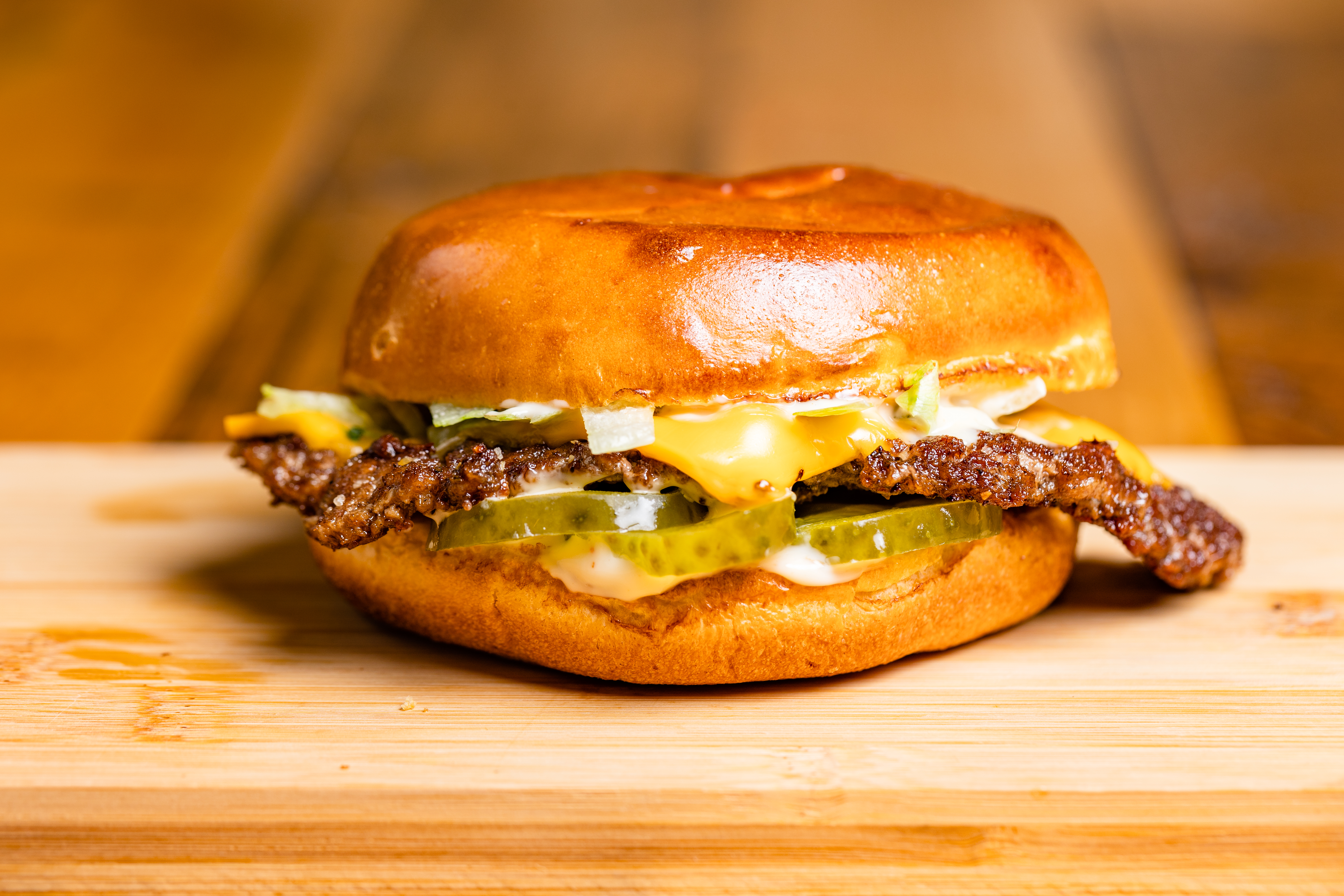 Smash de Chef - Fresh halal beef smash patty on a classic potato b...